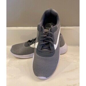 Athletic Works Women's Mesh Trainer Sneakers‎ Tennis Shoe Size 7.5 WIDE Gray